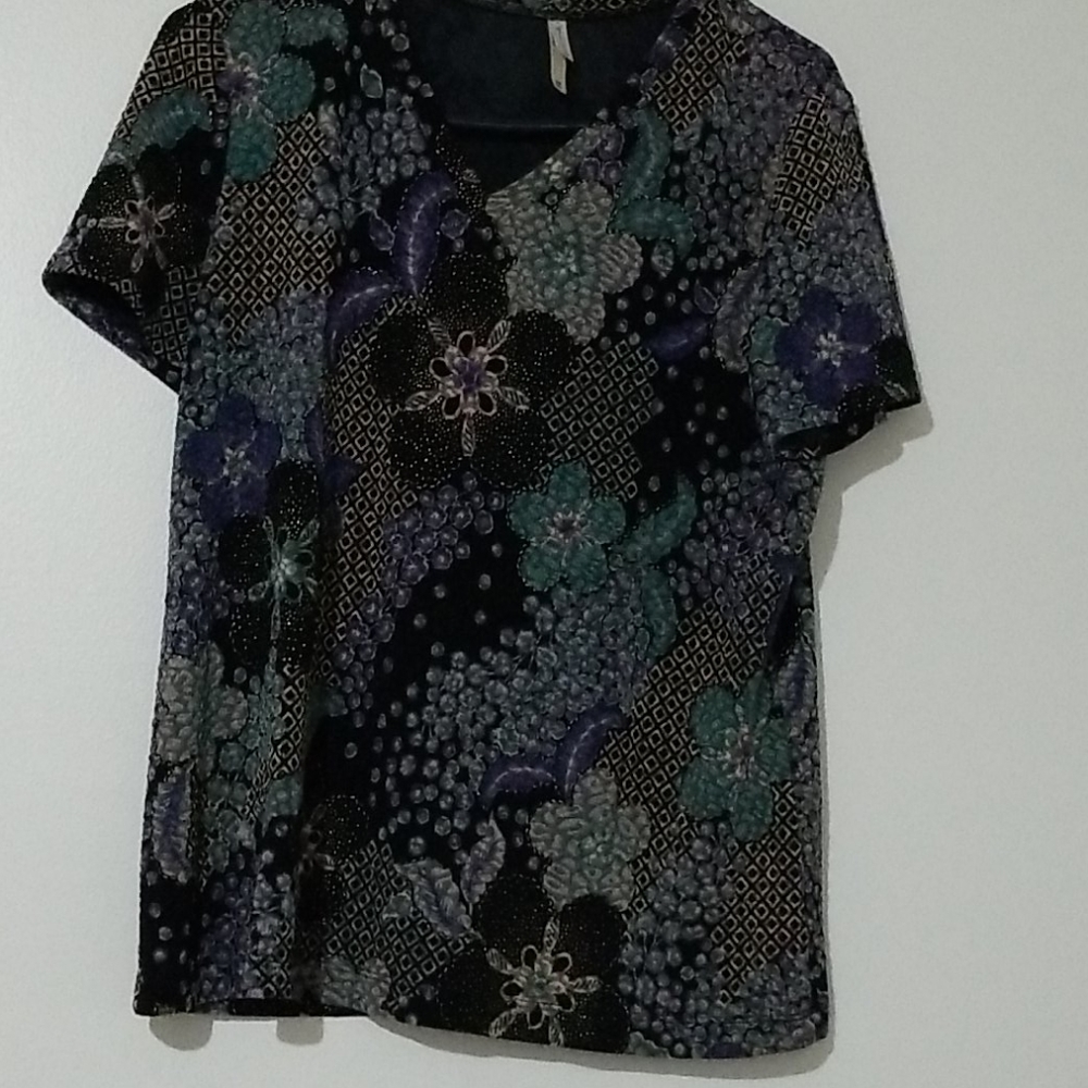 White Stag size medium top